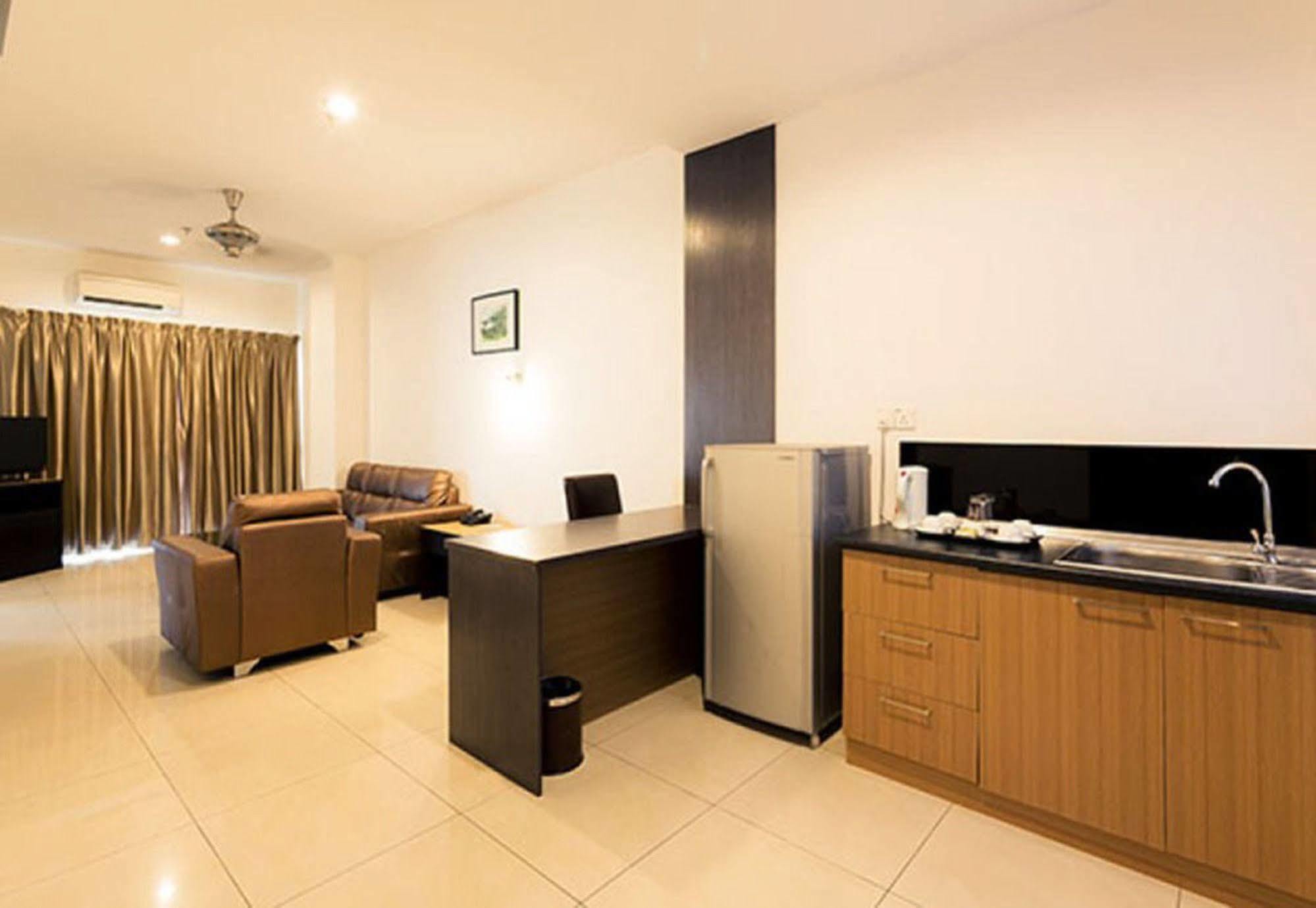 Tower Regency Hotel & Apartments Ipoh Exterior foto