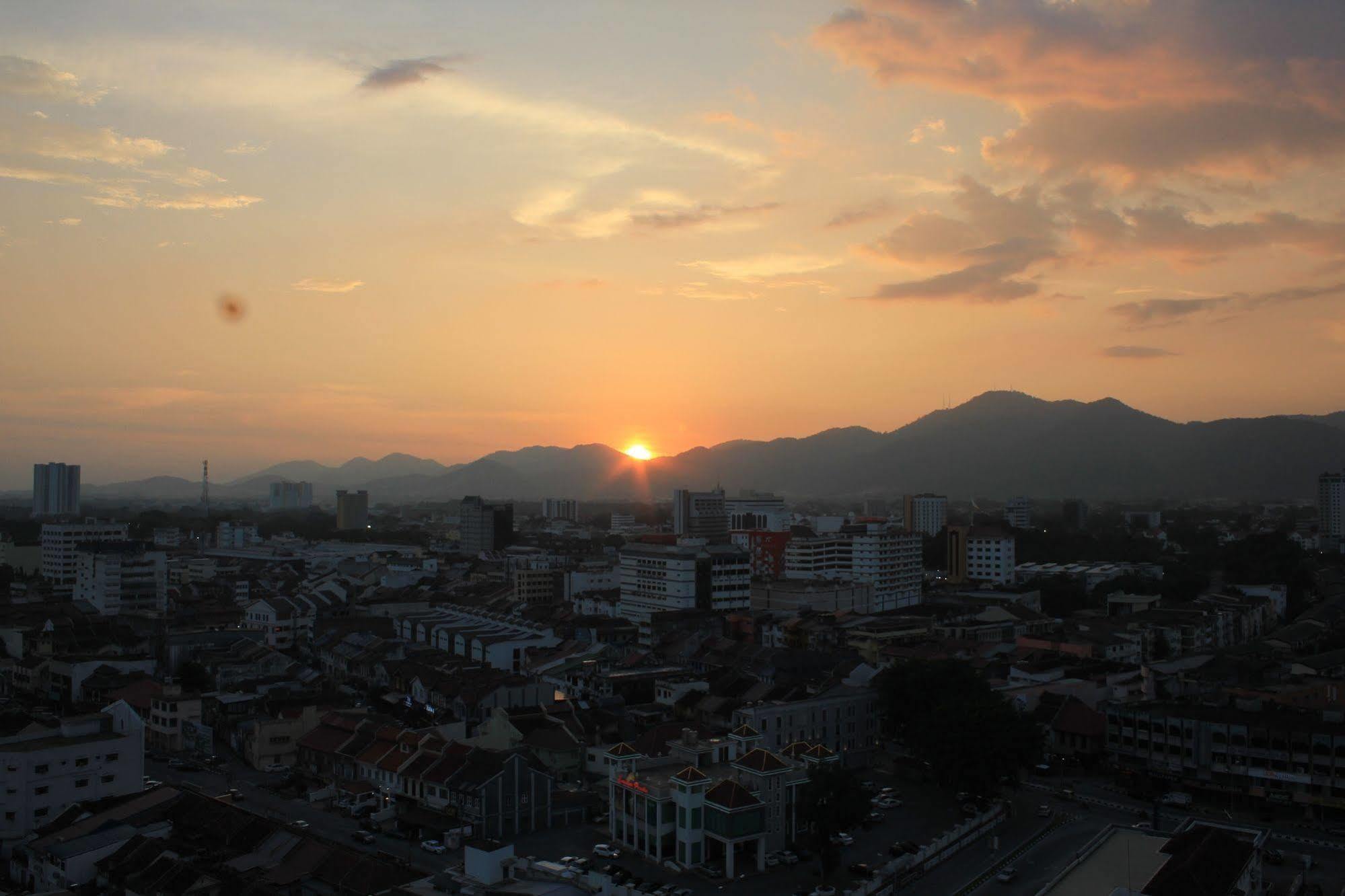 Tower Regency Hotel & Apartments Ipoh Exterior foto